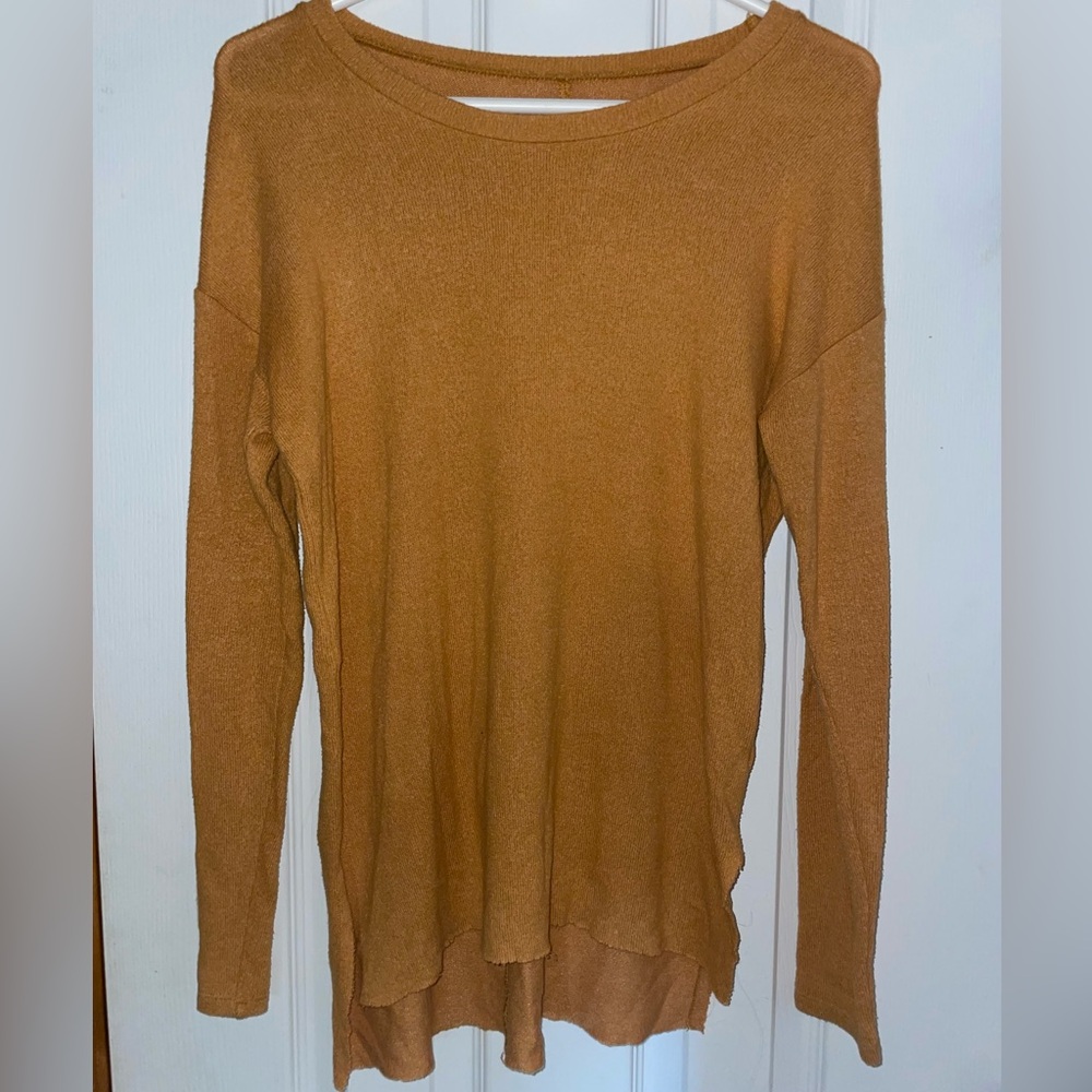 American Eagle Outfitters Women's Camel Crew Neck Sweater